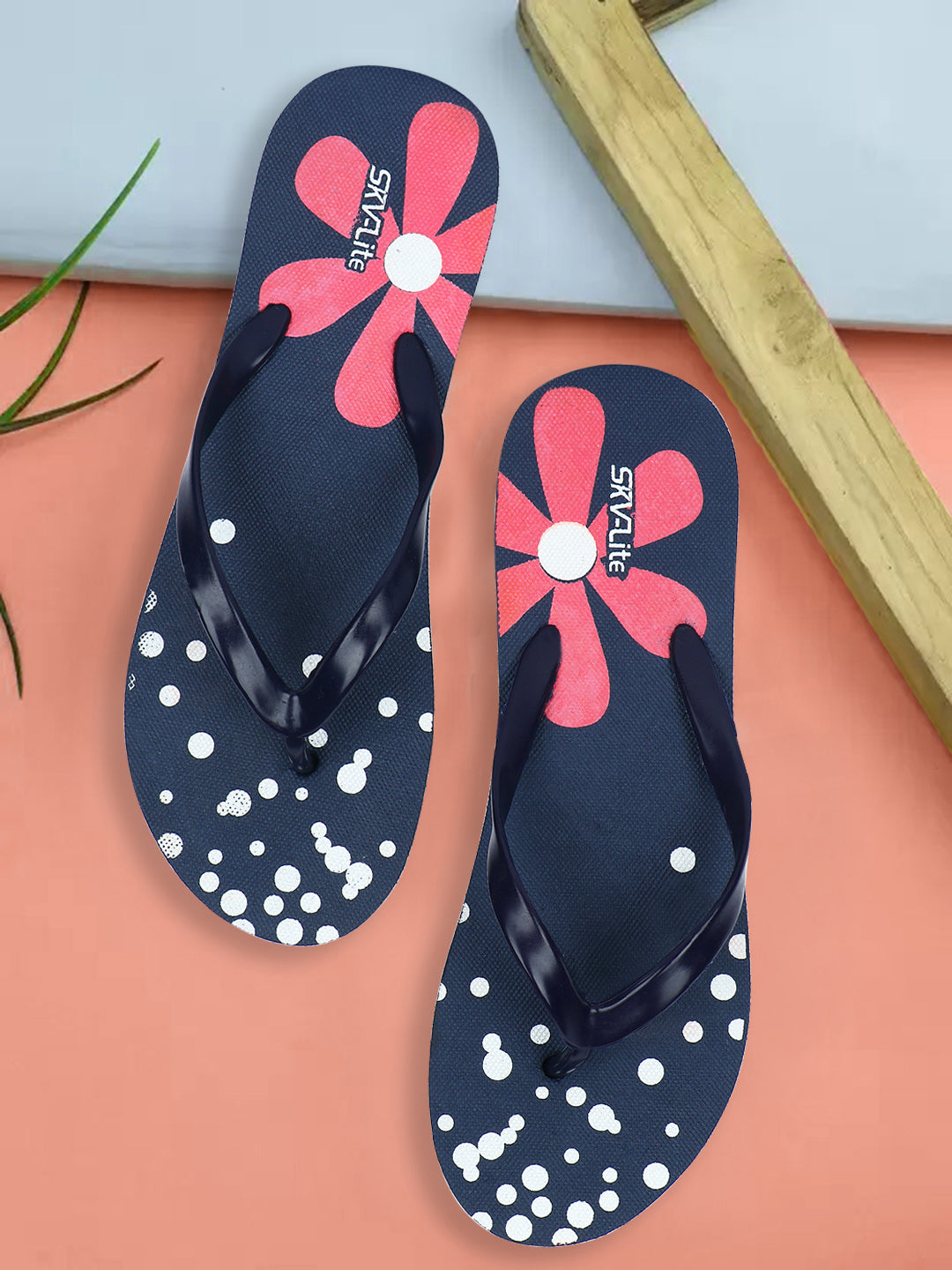 Cordmans BloomPop – Women’s Navy Blue Polka & Floral Flip-Flops