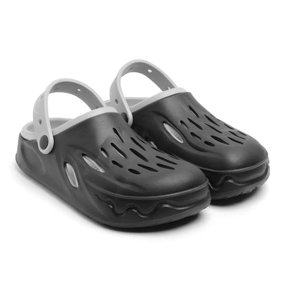 Unisex Comfort Clogs – Black | Lightweight, Anti-Slip & Water-Friendly