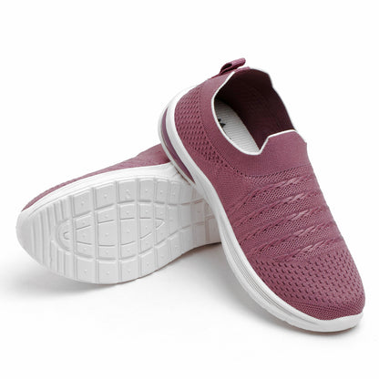 Women’s Stylish Slip-On Sports Sneakers – Lightweight & Breathable Walking Shoes
